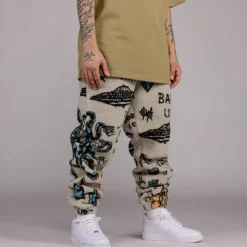Grimey Pantalon Lost Boys All Over Sweatpants - Cream | Winter 22 Hot